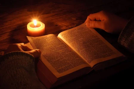 Bible-Candle